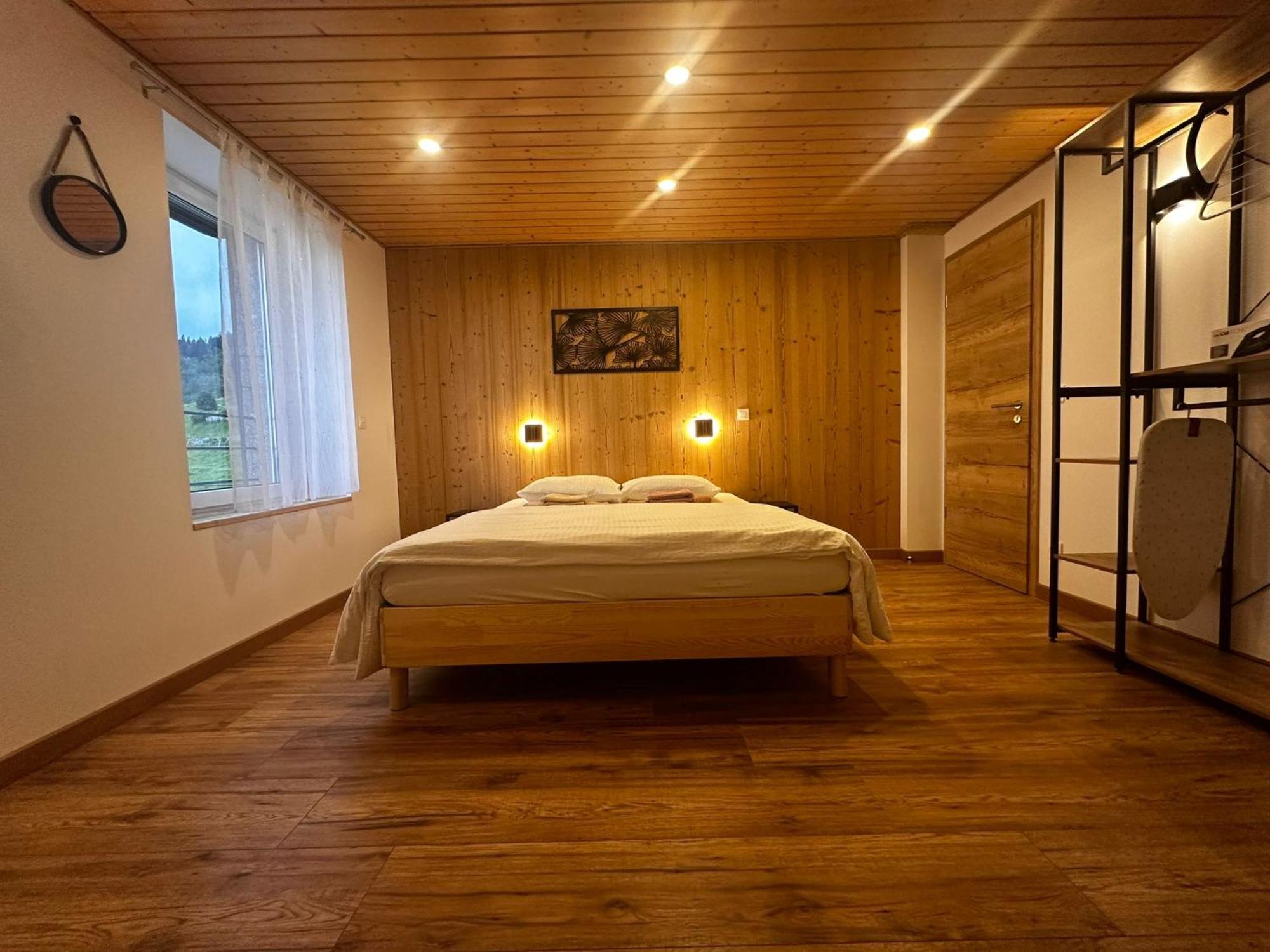Les Chalets Bambi & Jacuzzi Privatif La Bresse Oda fotoğraf